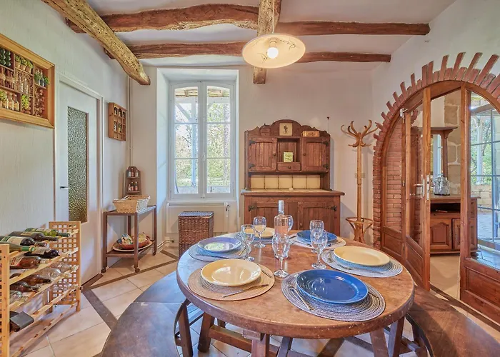 Cambes La Douce - Maison De A La Campagne *